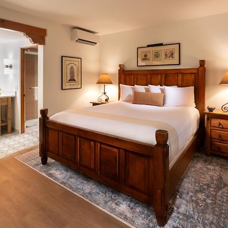 Pinon Court By La Fonda Hotel Santa Fe Exterior photo