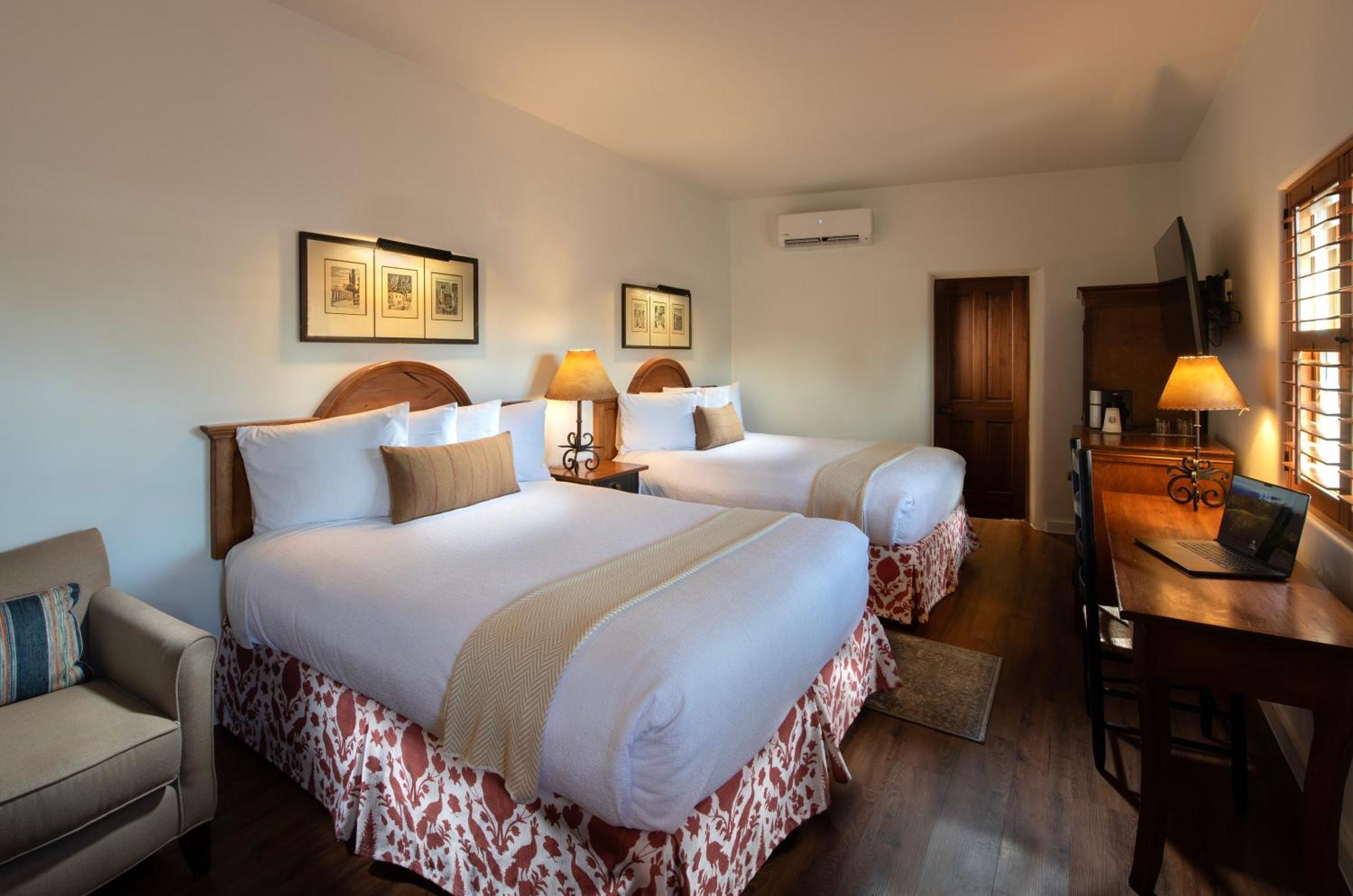 Pinon Court By La Fonda Hotel Santa Fe Exterior photo